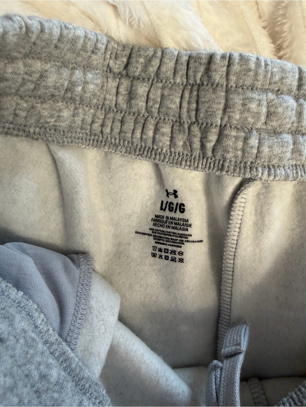 Under Armour Heather Gray Athletic Pleated Knit Shorts - Picture 5 of 7